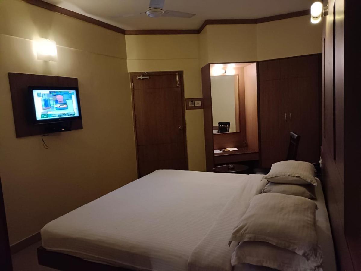 Hotel A P Kojambuttúr Kültér fotó